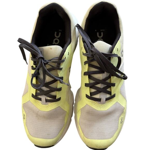 On Cloud women’s running shoes size 8.5 - Picture 4 of 5